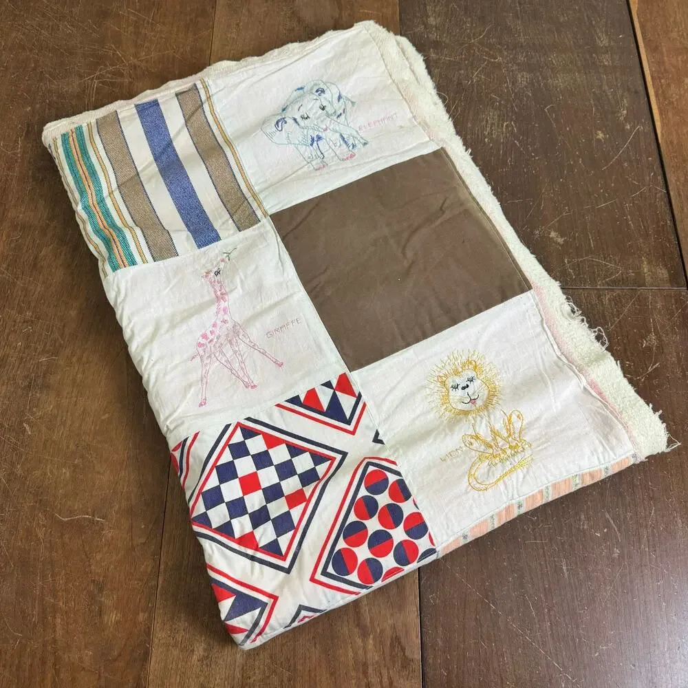 Vintage well worn hand sewn baby child quilt‎ embroidered animals